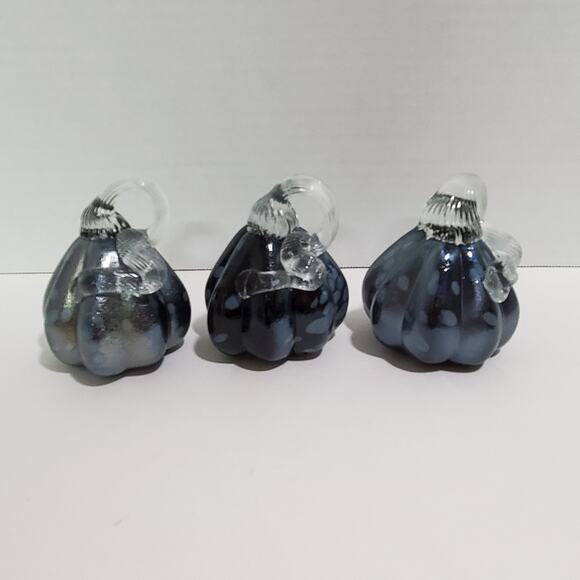 Rachel Zoe Set of 3 Pumpkins Halloween Fall Thanksgiving Blue Black Glass New - Picture 8 of 16